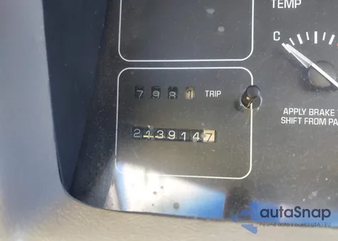 1996 Buick Roadmaster z USA, uszkodzony, nr VIN 1G4BN52P2TR402728